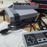 Mini consola clásica con 620 juegos incluido